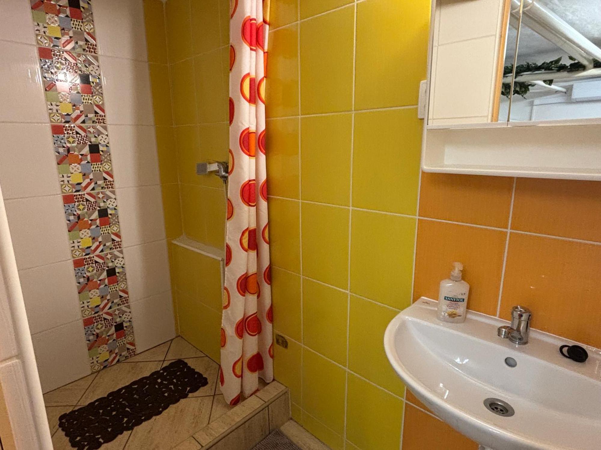 Apartmanovy Dom Grand Štúrovo Exterior foto
