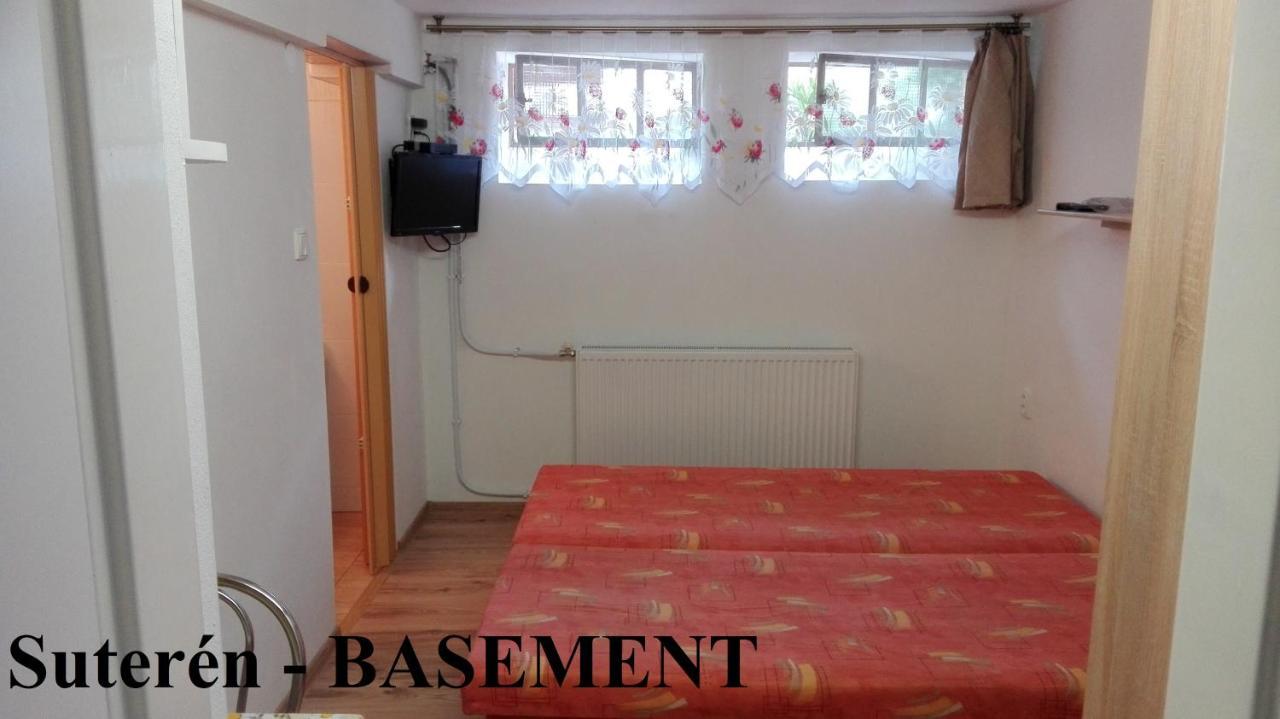 Apartmanovy Dom Grand Štúrovo Exterior foto