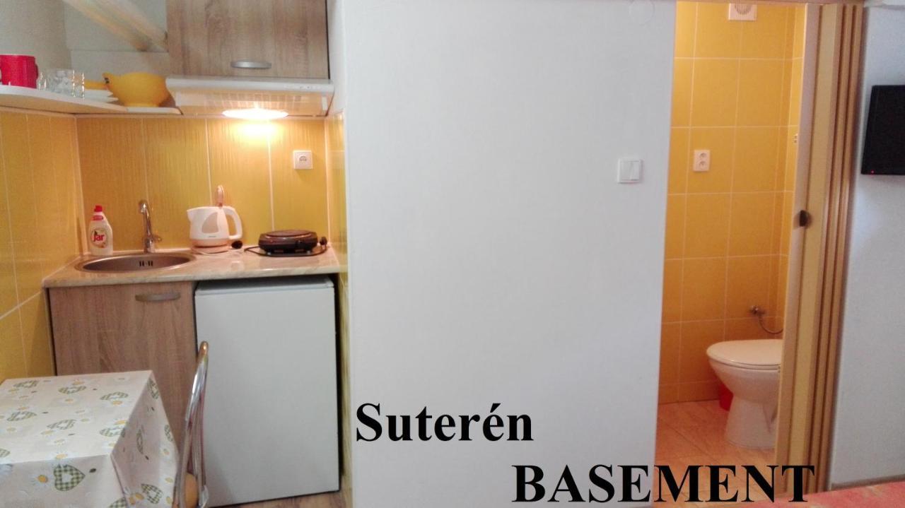 Apartmanovy Dom Grand Štúrovo Exterior foto